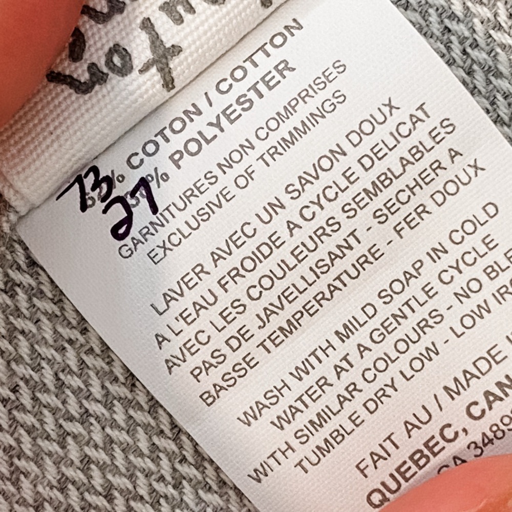 Liquidation Sale: BNWT Made in Canada: Bouton Jaune | Gray Nursery Blanket - Picture 6 of 6